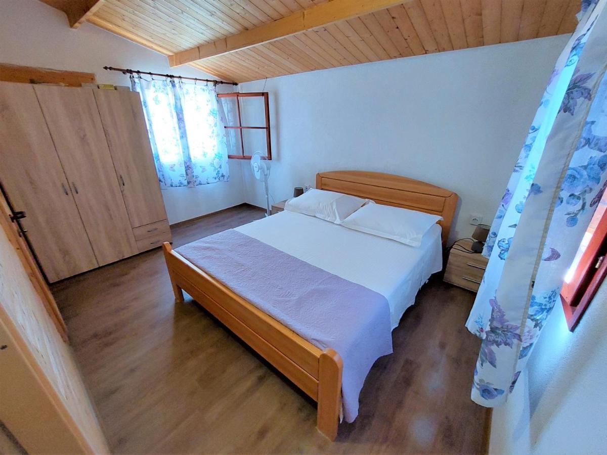 Vala Hrvaska Robinson Hotel Gornji Humac Exterior photo